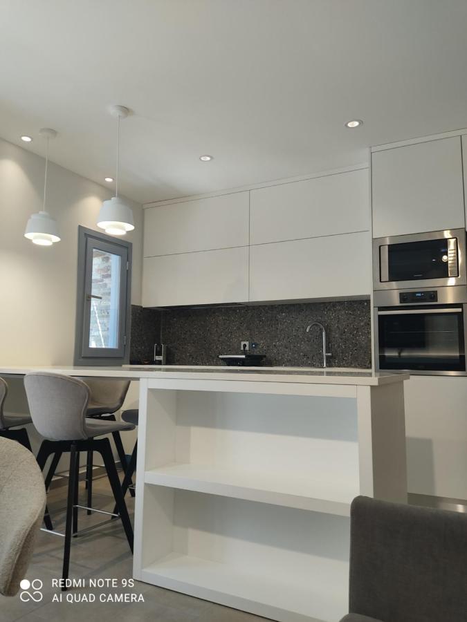 Blue Rose Luxury And Comfort Apartment At The Centre Of Preveza Ngoại thất bức ảnh